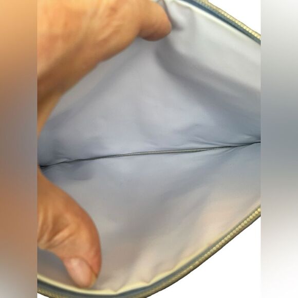 FAUX REAL BLUE SNAKESKIN WRISTLET - Picture 6 of 6